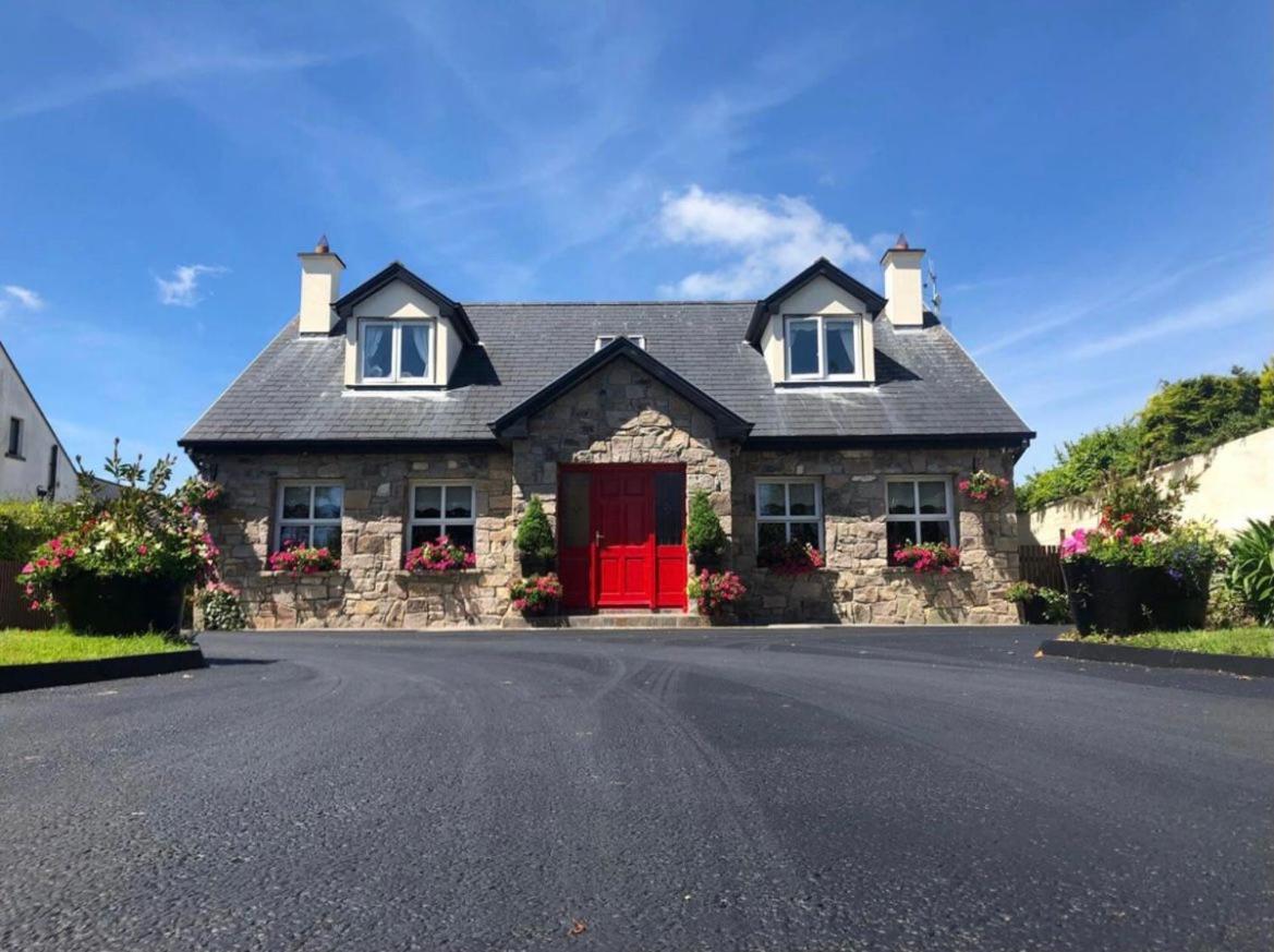 Cosy Rooms In A Stone Cottage Salthill Екстериор снимка
